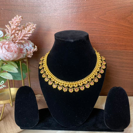 Micro gold plated flower necklace