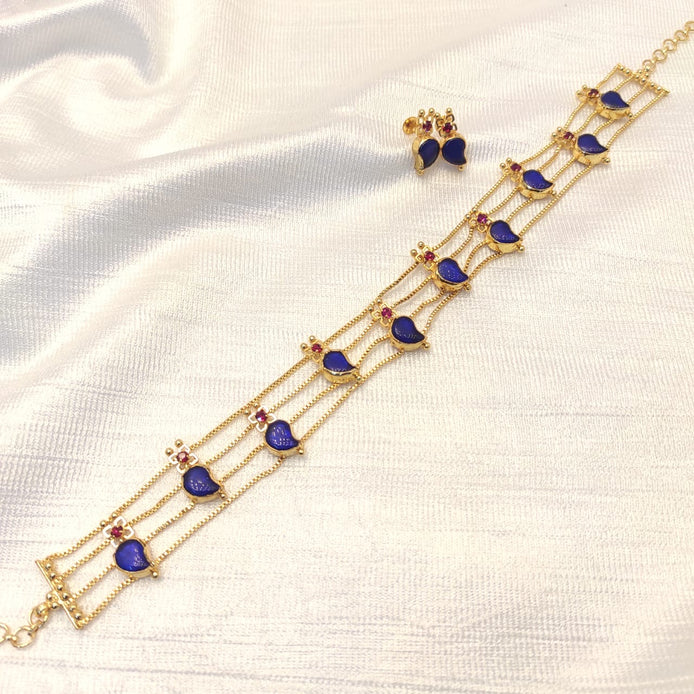 Mango choker with stud