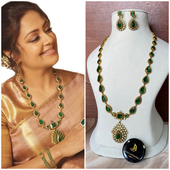 Jyotika emerald jewellery