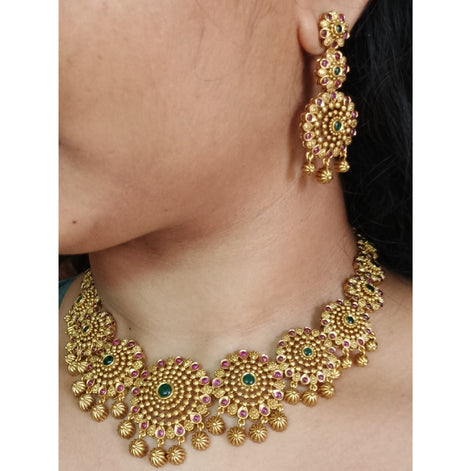 NAINIKA