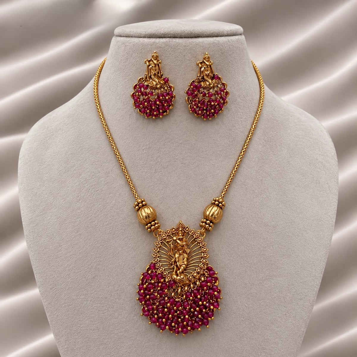 Krishna ghungroo necklace with stud