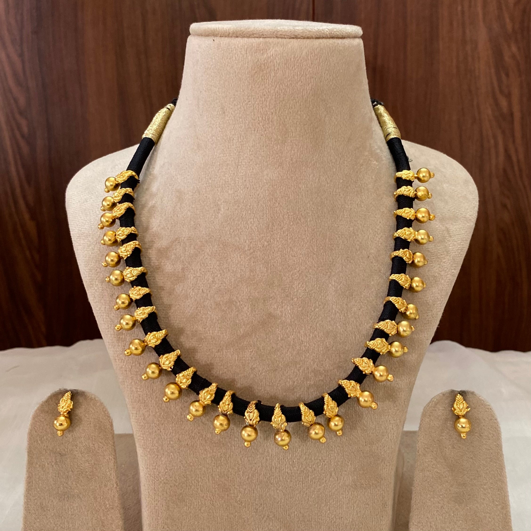Dori necklace 3