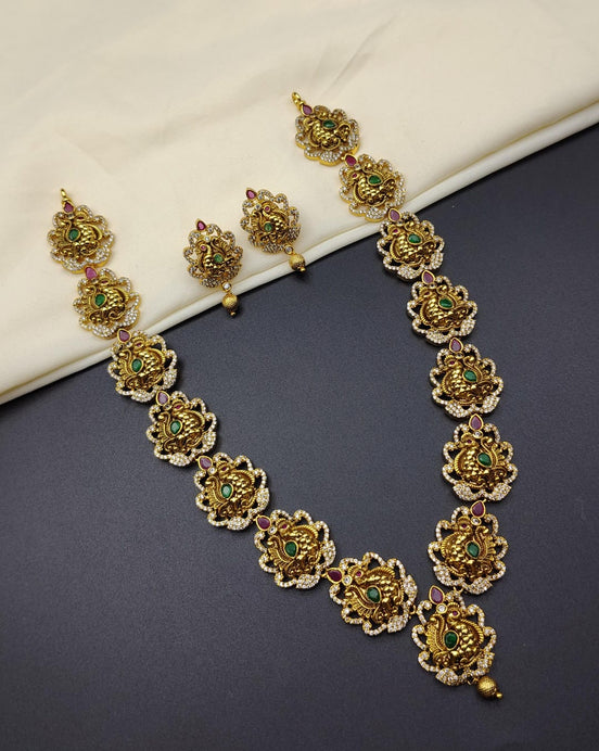 Mayura Peacock Necklace with stud