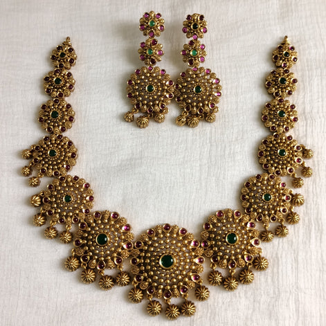 NAINIKA