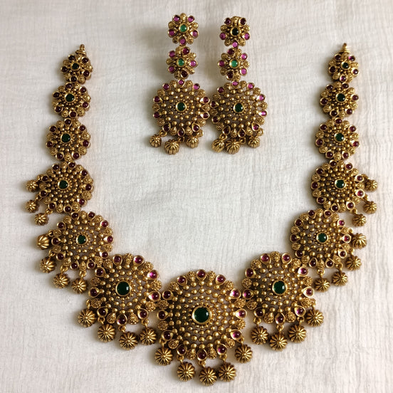 NAINIKA
