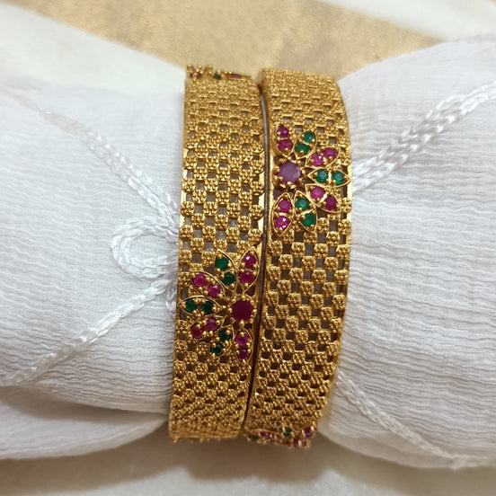 Parvasha bangles