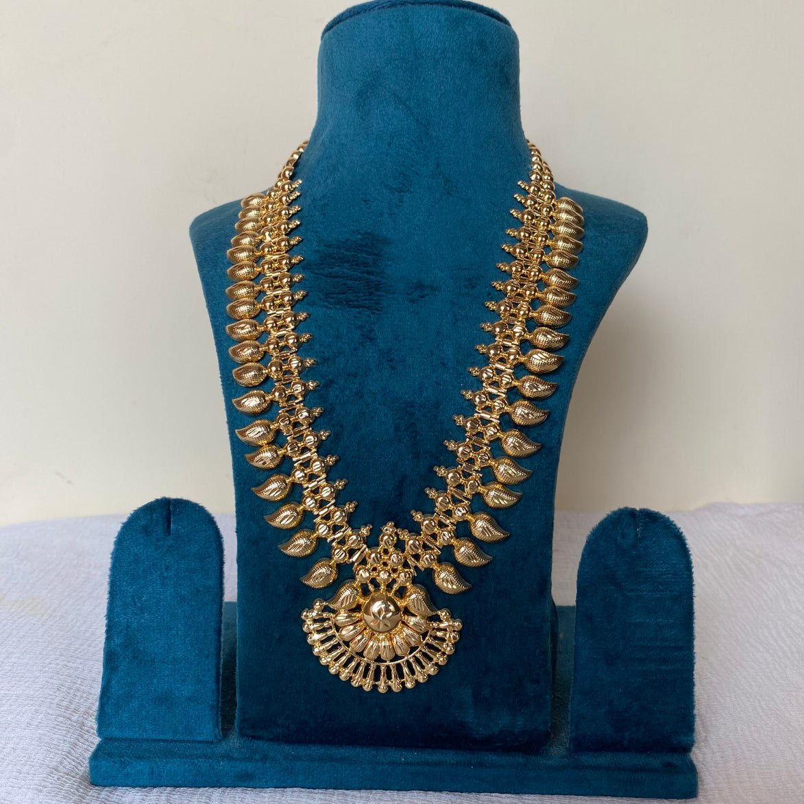 Mango mala short