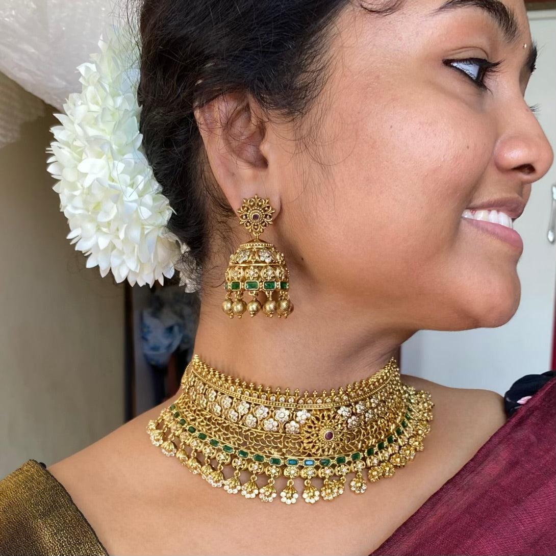 Emerald bridal choker