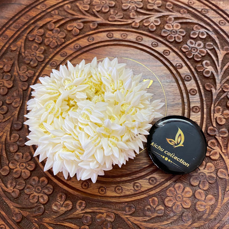 Jasmine scrunchies (Dozen)