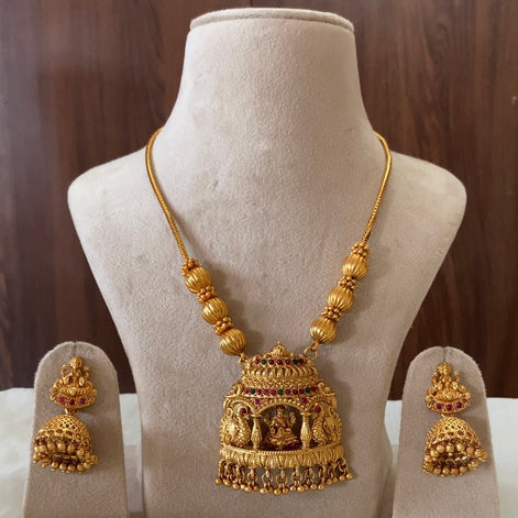 Temple necklace with jumka