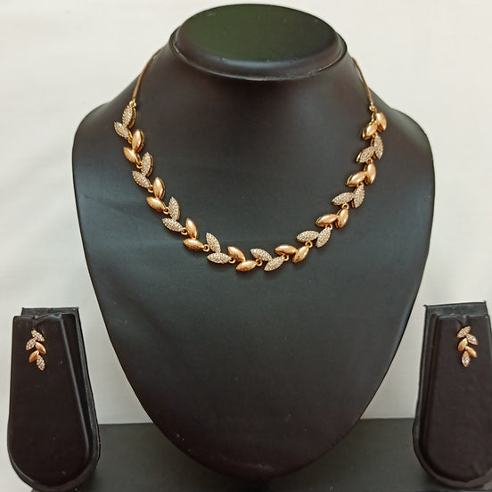Rose Gold Fancy leaf necklace