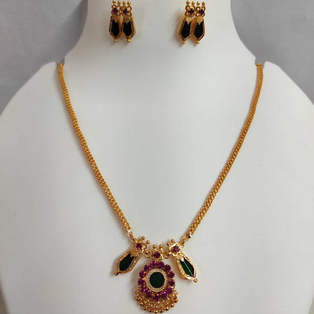 Nagapadam necklace with stud