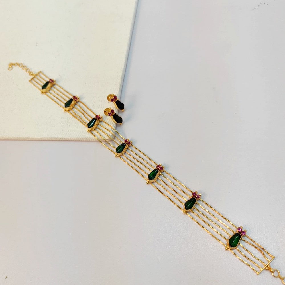 Nagapadam choker with stud