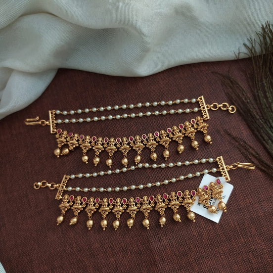 Ear chain- 4