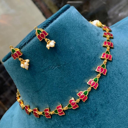 Lotus Kemp necklace